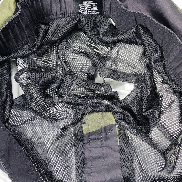 Guinness men's swim trunks size large - Picture 13 of 13